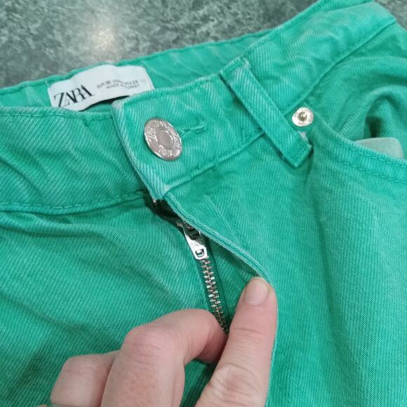 Zara Green High Waisted Wide Leg Jeans Raw Hem Women’s Size 4 Green - Picture 7 of 13